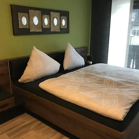 Happyness * ווינטרברג